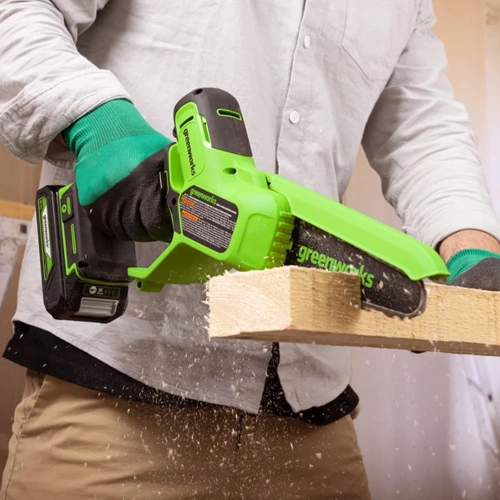 Цепная аккумуляторная мини пила GreenWorks 24V, 15 см, бесщеточная, без АКБ и ЗУ 2008707 фото 5
