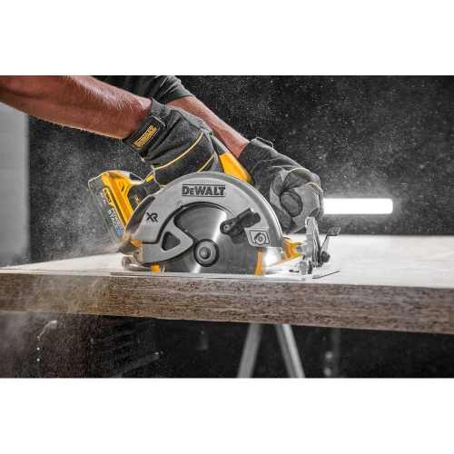 Аккумуляторная дисковая пила Dewalt DCS570P2, 18 В, 184 мм, 5500 об/мин, с 2 АКБ 5 Ач и ЗУ, в кейсе TSTAK DCS570P2-QW фото 9