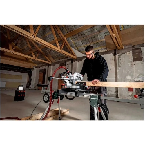 Торцовочная пила Metabo KGS 254 M 1800 Вт + пильный диск 613254000 фото 3