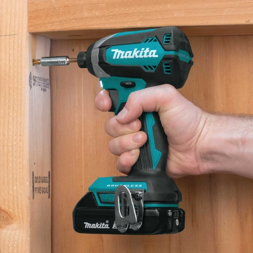 Шуруповерт аккумуляторный ударный бесщеточный Makita18В, 18В,1x5Ач, Li-ion,0-3400об\м,6-ти гр1\4",1.3кг,кейс,170Нм,М5-М16 DTD153RT фото 6