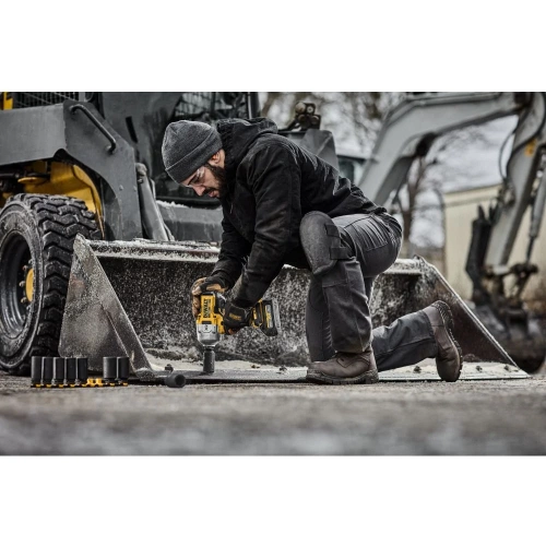 Аккумуляторный гайковерт Dewalt DCF961H2T, 18 В, 2372 Нм, 1890 уд/мин, с 2 АКБ 5 Ач и ЗУ, в кейсе TSTAK DCF961H2T-QW фото 9