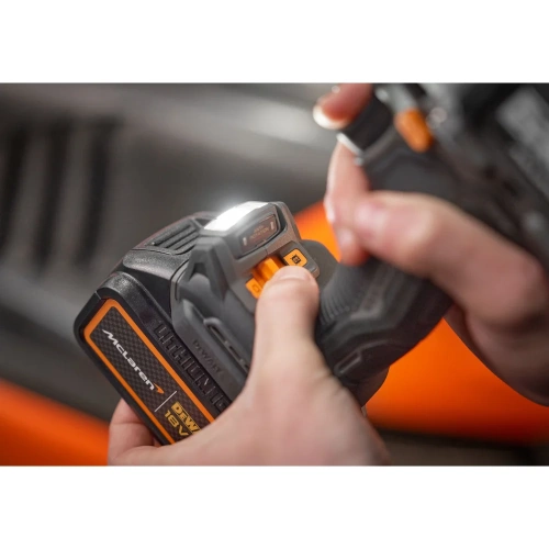 Ударная дрель-шуруповерт Dewalt McLaren Limited Edition DCD85MM2T, 18 В, 2000 об/мин, с 2 АКБ 4 Ач и ЗУ, в кейсе TSTAK DCD85MM2T-QW фото 9