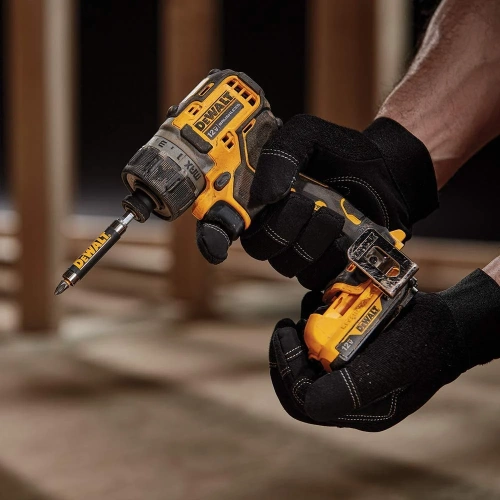 Шуруповерт DEWALT 12 В XR DCF601D2-QW фото 4