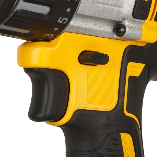 Дрель-шуруповерт Dewalt DCD996P3, 18 В, 2250 об/мин, 38250 уд/мин, с 3 АКБ 5 Ач и ЗУ, в кейсе TSTAK DCD996P3-QW фото 8