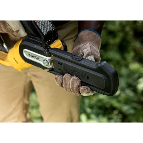 Аккумуляторная цепная пила DEWALT DCMPS520P1, 18 В, 20 см, 8.6 м/с, с АКБ 5 Ач и ЗУ DCMPS520P1-QW фото 6