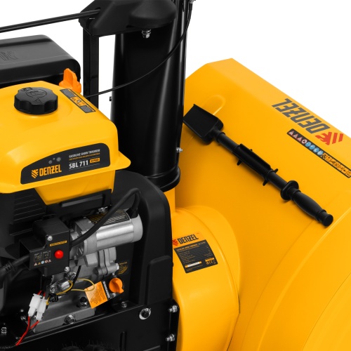Бензиновая снегоуборочная машина SBL 711D PRO, 302cc, эл.старт, фара, обогрев, блок. дифф. Denzel фото 16