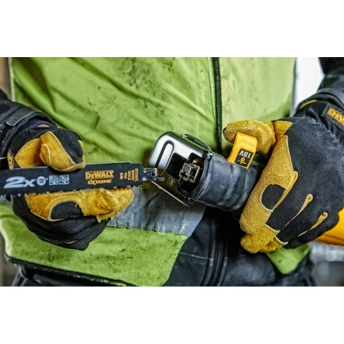 Аккумуляторная сабельная пила Dewalt DCS380N, 18 В, 2950 ход/мин, 28.6 мм, без АКБ и ЗУ DCS380N-XJ фото 7