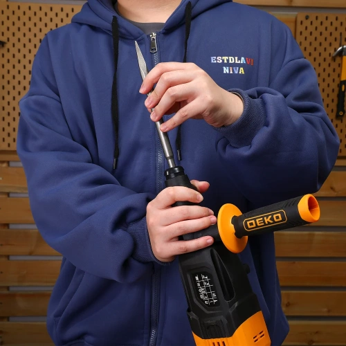 Сетевой перфоратор DEKO DKH850W кейс, набор из 5 буров, SDS+, дополнительный патрон 063-4255 фото 9