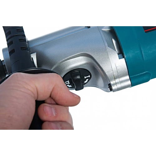 Двухскоростная ударная дрель Makita HP 2070 F фото 4