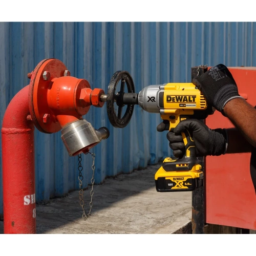 Аккумуляторный гайковерт Dewalt DCF899P1, 18 В, 950 Нм, 2400 уд/мин, с АКБ 5 Ач и ЗУ, в кейсе TSTAK DCF899P1-QW фото 9