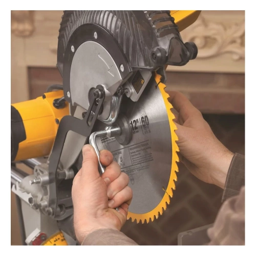 Торцовочная пила DEWALT DWS 780 фото 11