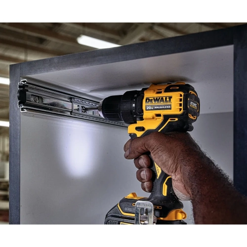 Аккумуляторная дрель-шуруповерт Dewalt DCD708D2T, 18 В, 1650 об/мин, с 2 АКБ 2 Ач и ЗУ, в кейсе TSTAK DCD708D2T-QW фото 9