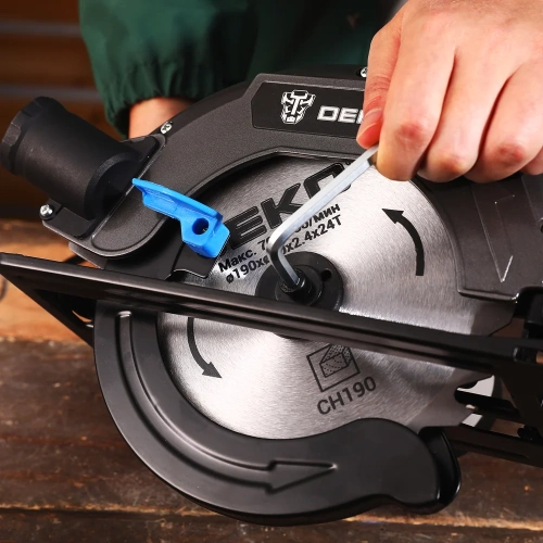 Дисковая (циркулярная) пила DEKO CSDK-1800 PRO, 1800Вт, 190мм диск поддержание оборотов, плавный пуск 085-1152 фото 9