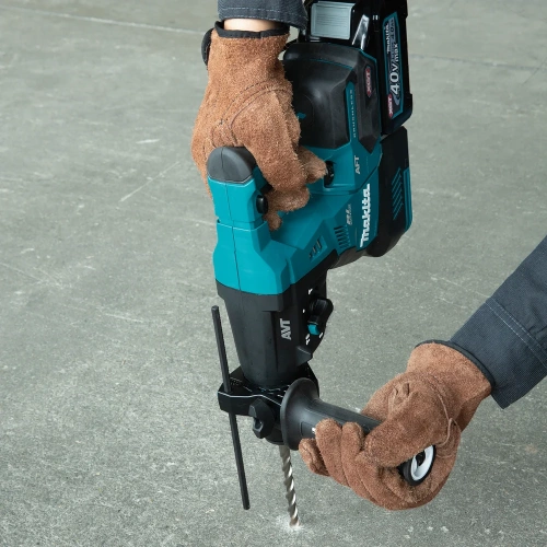 Аккумуляторный перфоратор Makita XGT HR001GM201 199375 фото 3