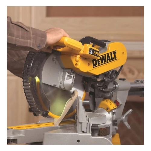Торцовочная пила DEWALT DWS 780 фото 9