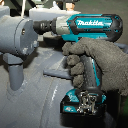 Аккумуляторный гайковерт Makita TW141DZ фото 7