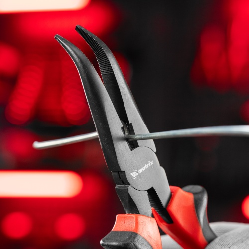 Длинногубцы изогнутые Black Nickel, 200 мм, двухкомпонентные рукоятки Matrix фото 10